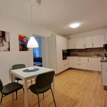 Schoene 2-zimmer Mitten In Appartamento *