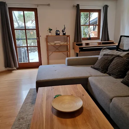 Schoene 2-zimmer Mitten In *